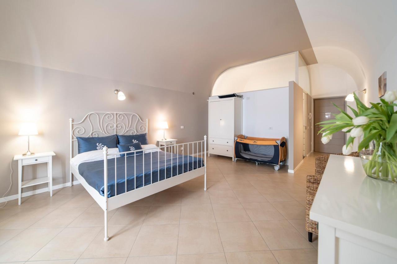 Albergo Diffuso Vulcano Village Castro  Екстериор снимка