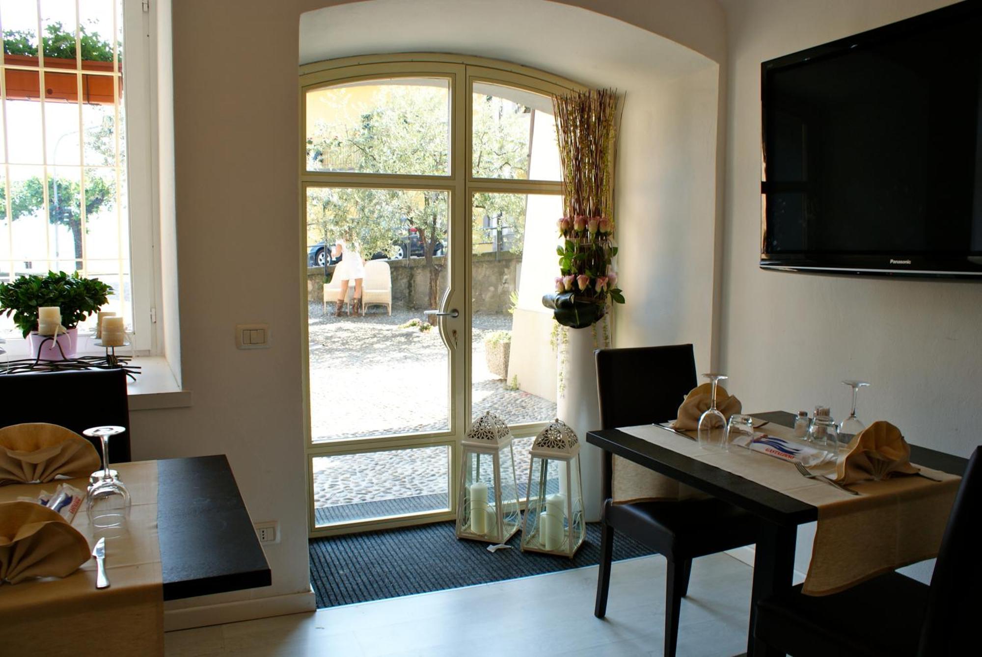 Albergo Diffuso Vulcano Village Castro  Екстериор снимка